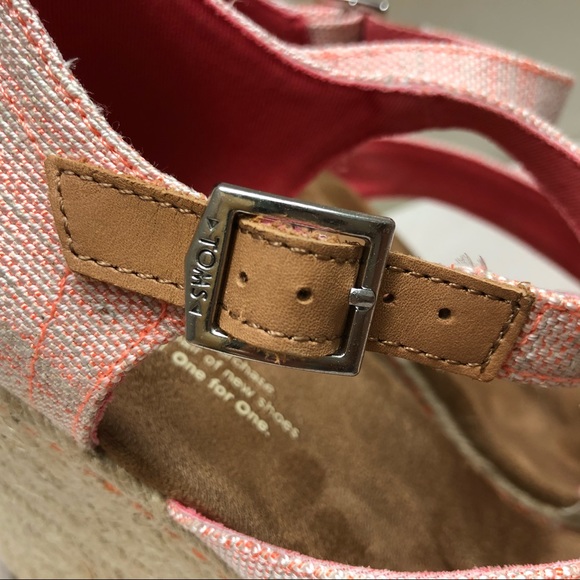 NWOT Toms Clarissa wedges - Picture 8 of 9